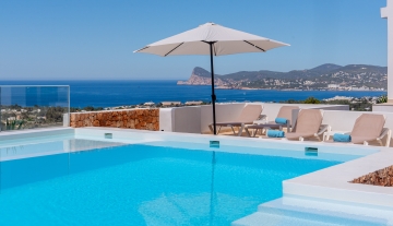 Resa estates Ibiza san Jose te koop villa main pool views.jpg